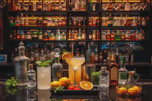 DIY Bitters: Step-by-Step Tutorials with Bad Dog Barcraft